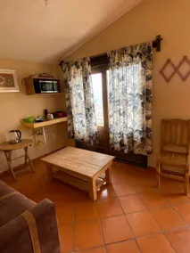 Cabin 1 - Image 3