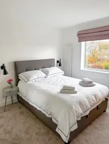 Relax in Comfort, Renovated 3 Bed Nuthall Retreat - Image 3
