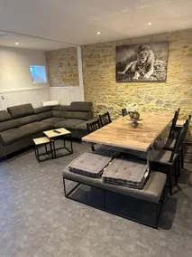 Character house with game room for 10 people - Image 2