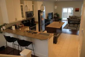 Cozy 2BR Home Near Downtown Halifax w Free Parking - Image 3