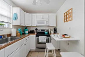 Chic Studio Step 2 Beach full-kitchen coffee Wifi - Image 4
