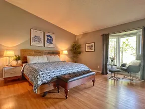 Spacious Garden Bungalow | Over 4,000 Sqft - Image 5
