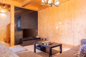 Vacation home # 124 with 4 bedrooms and IR sauna - Image 3