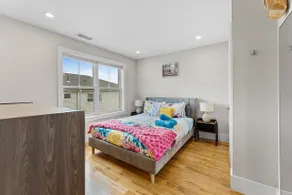 Luxury large house minutes to Cambridge and Boston - Image 4