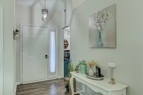 Quaint, Cozy, Very Clean & Close to the BEACH 3 bedroom home w/ sunroom & office - Image 5