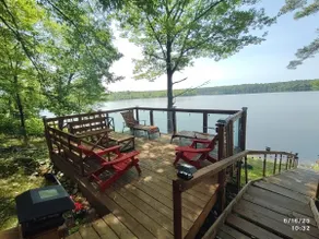 Ruth's waterfront cottage near Pembroke - Image 3