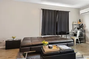 Sleeps 2/Aurora/Ext stay discounts/Wi-fi & Parkng - Image 2