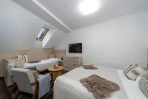 Mountain aprt with sauna&parking Breakfast on rqst - Image 2
