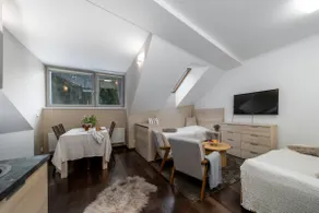 Mountain aprt with sauna&parking Breakfast on rqst - Image 3