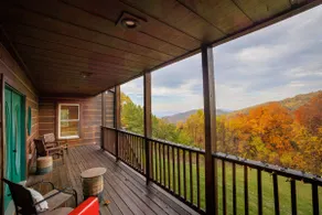 Mountain Retreat: 4BR Suites, Views! Park Hiking! - Image 4