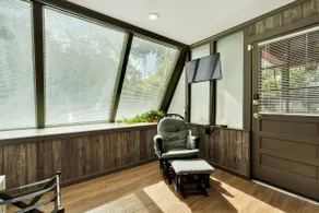Cleveland Getaway • Fire Pit • Private Deck • Pets - Image 2