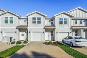 New Townhome! near Downtown and Pensacola Beach - Image 5