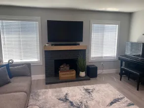 3.5 miles from Disneyland, New remodeled house - Image 3