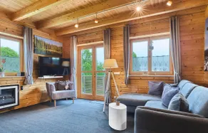 Chalet Almbergblick with whirlpool - Image 3