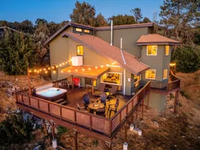 Sunsets, Hottub, 2 KING bed, firepit, private - Image 4