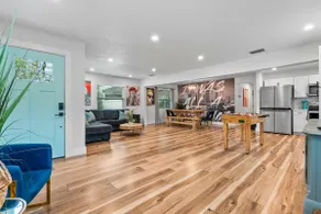 TaNpa Villa! Artsy home in the middle of everything! - Image 2