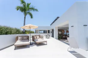 New Condo Pavilion 2BR, Infinity Pool & Jacuzzi - Image 4