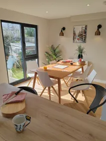 Modern open plan house, sea views and hot tub - Image 4