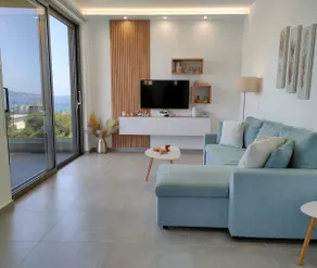 Cozy & modern apartment with stunning view - Image 2