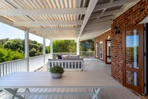 Three Bears Cottage I Private Properties - Image 4