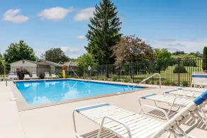 Family retreat w/ pool near Sleeping Bear Dunes - Image 5