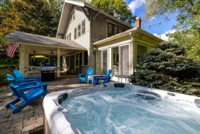 Lakefront Getaway w/ Private Nordic Spa + Hot tub - Image 3