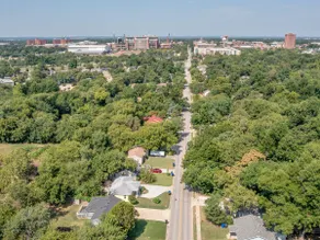 Walk to OU Stadium - 3BR/2BA with Patio & Parking - Image 4