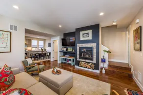Modern Townhome|Walk to Downtown|Private Hot Tub - Image 3