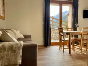 Two-room apartment in a cabin. ”Il Riparo del Cervo” - Image 5