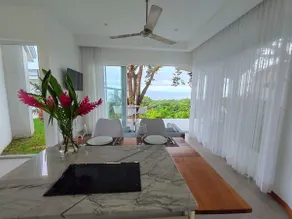 Stunning Ocean Villa - Infinity Pool & King Bed - Image 3