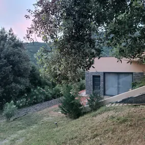 Hot tub in Happy Valley sorede - Image 4