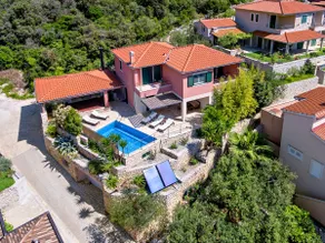 Mediterranean villa • Pool• Indoor jacuzzi • EVC• - Image 2