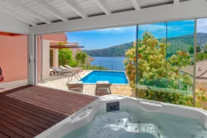 Mediterranean villa • Pool• Indoor jacuzzi • EVC• - Image 3