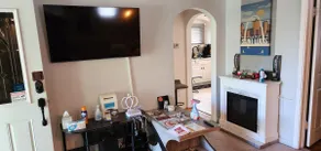 Smoke Free!!The Rock House Bnb, StL. Centrally Located + Park. 8 person Max! - Image 3