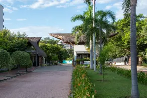 Enjoy Ricaurte, Pool, Terrace, BBQ and WiFi - Image 2