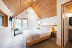 Stylish Surf-Themed 2 Storey Near Beaches & Trails - Image 2