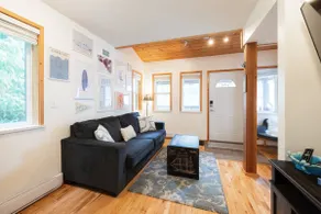 Stylish Surf-Themed 2 Storey Near Beaches & Trails - Image 5