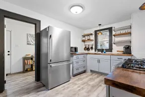 Modern & Cozy - Close to Downtown! Poppy House* - Image 3