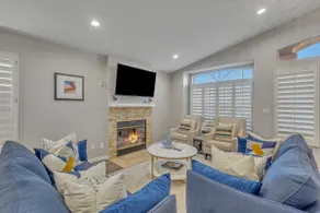Luxe Phoenix Getaway (heated pool, mountain view) - Image 5