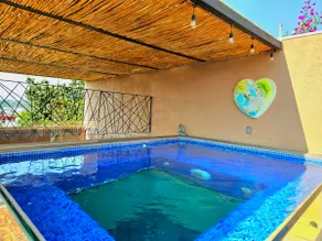 Private bungalow with glass Jacuzzi and garden - Image 2