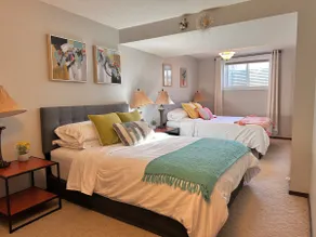 Cozy 2BR 3 Beds Near C-Train - Image 5
