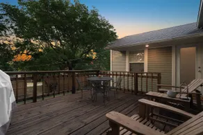 Comfy Queen 4 beds, Deck, Firepit, Coffee Bar - Image 5