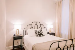 Insta-worthy 2Bd/1Ba Apt Steps from Downtown! - Image 3