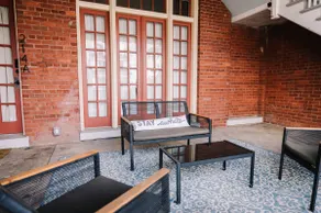 Insta-worthy 2Bd/1Ba Apt Steps from Downtown! - Image 5