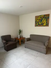 Apartment with a queen-size bed on the ground floor - Image 3