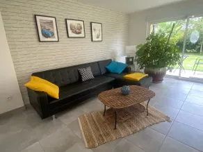 PRIVATE STUDIO - Image 3