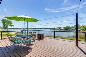 Rockstar Lake House -Pool Table- Sleeps 11 - Image 5