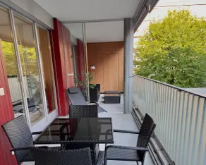 Stylish, well-connected 2.5-room apartment in Zug - Image 4