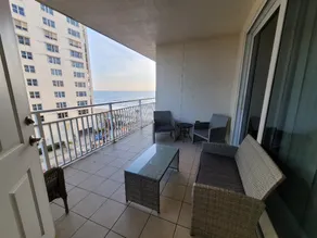 HUGE Beachfront Condo 3 Bed / 2 Bath - 5th Floor! - Image 4