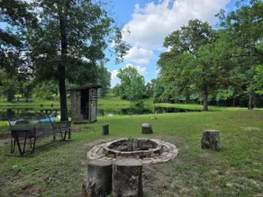 Farm Stay in Cabin on the Pond - Image 3